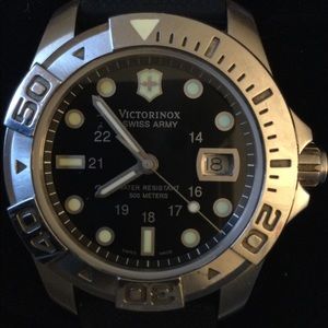 Victorinox Dive Master 241036 quartz watch Swiss